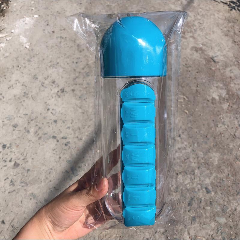 Multifunctional two-in-one creative water cup 7 grids, easy to carry outdoors, water bottle cup