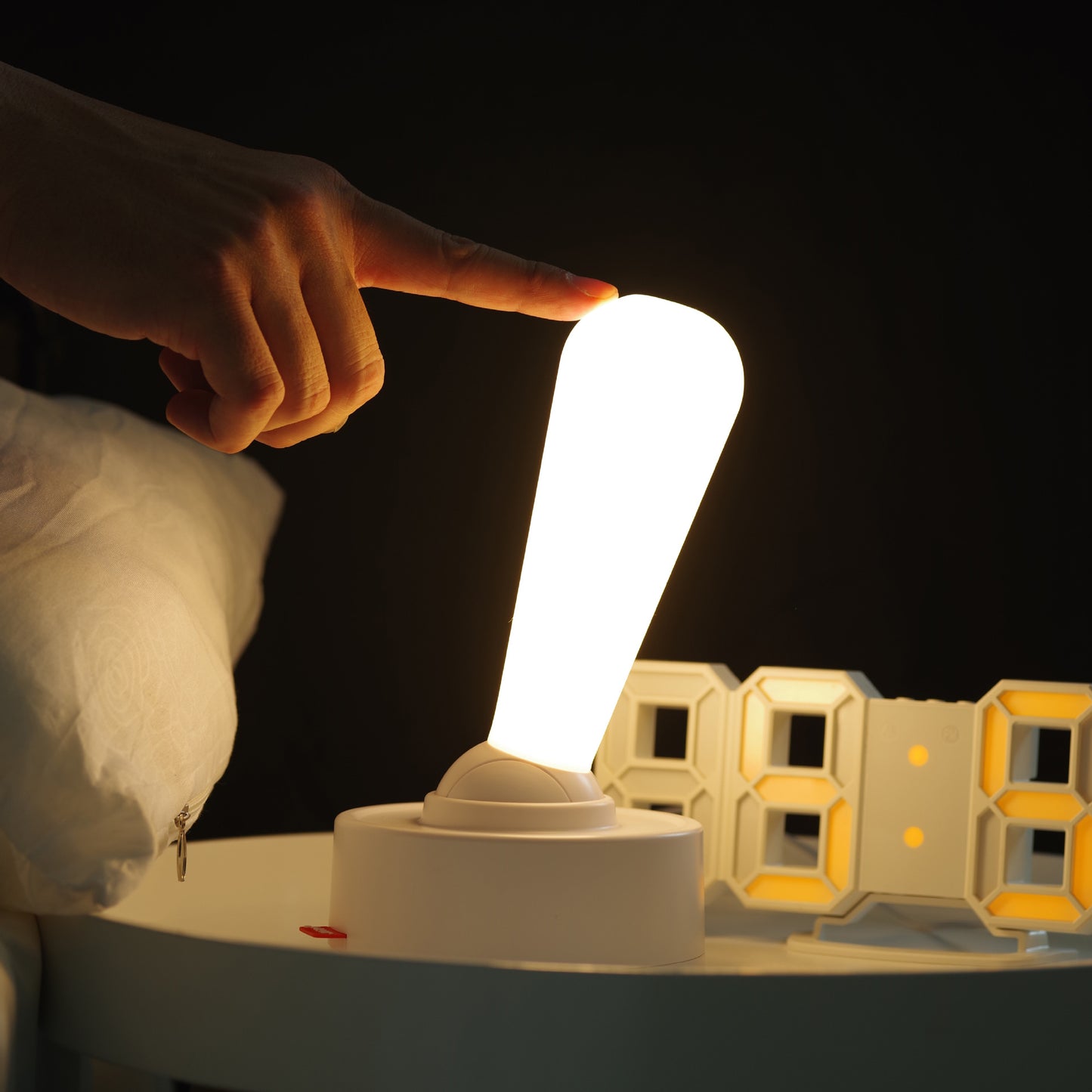 toggle rocker switch night light technology sense home bedside atmosphere light creative USB charging silicone light gift